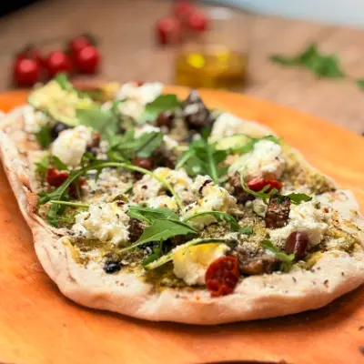 Pizza du dimanche soir Pinsa pesto vege.webp