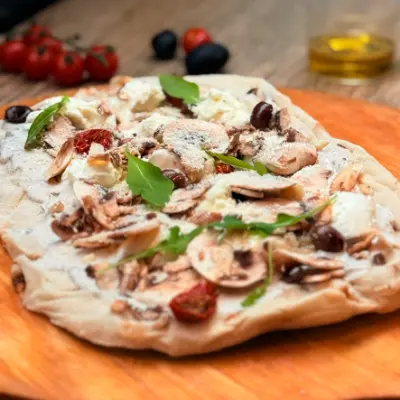 Pizza du dimanche soir Pinsa truffe vege.webp
